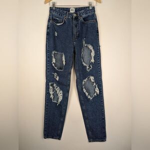 BDG Urban Outfitters Mom High-Rise size 25 Women's distressed high waist jeans